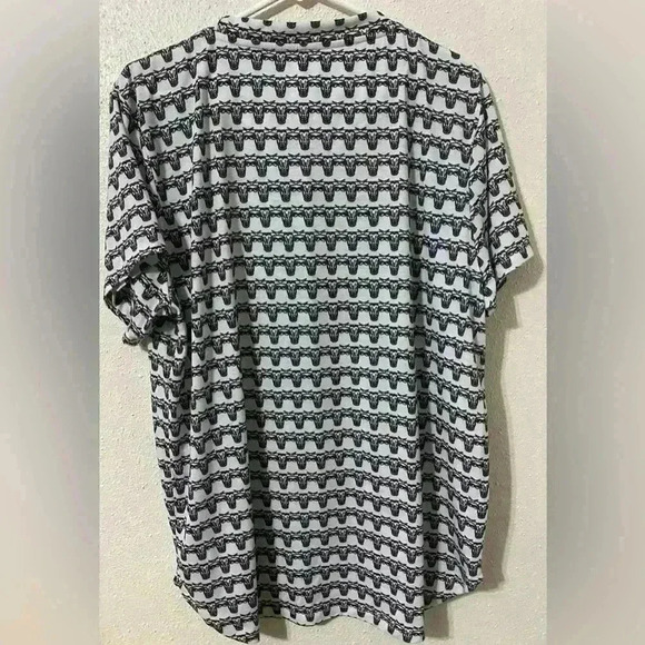 Brooklyn Standard Men’s Barbed Wire Bull Head Super Soft T-Shirt Size XL - Picture 4 of 5